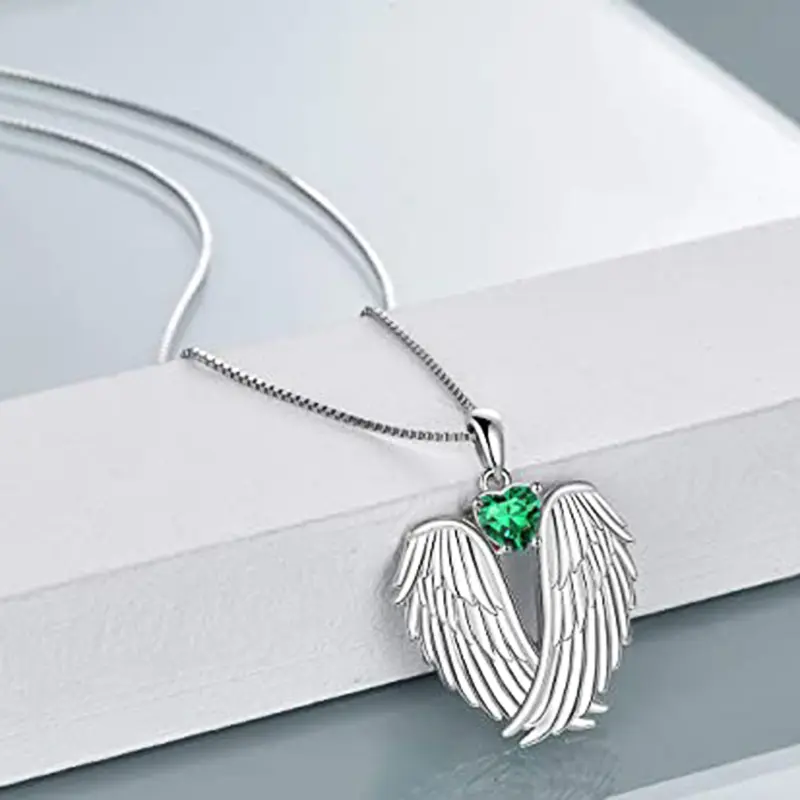 Huitan Angel Wing Design Women Necklace with Heart Cubic Zirconia Romantic Bridal Wedding Necklace for Party Fashion Jewelry