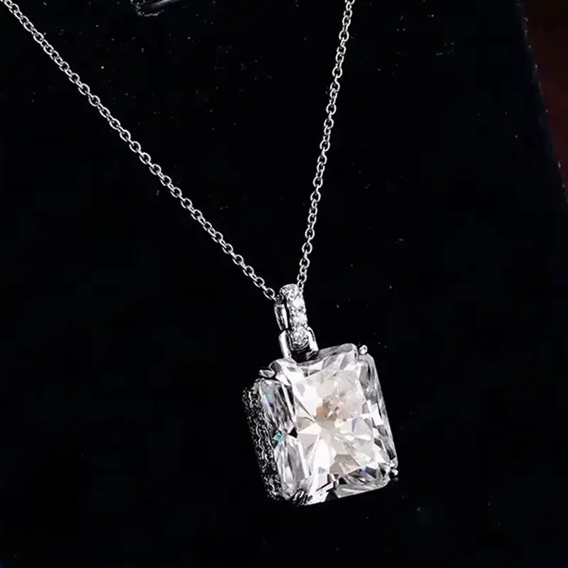 Huitan Crystal Square Cubic Zirconia Pendant Necklace Women for Wedding Simple Luxury Wedding Temperament Elegant Lady Jewelry