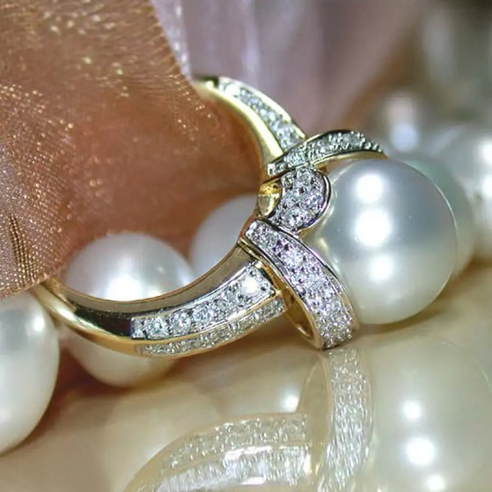 Huitan New Design Big Imitation Pearl Ring for Women Elegant Anniversary Party Ring High Quality Statement Jewelry Drop Shipping