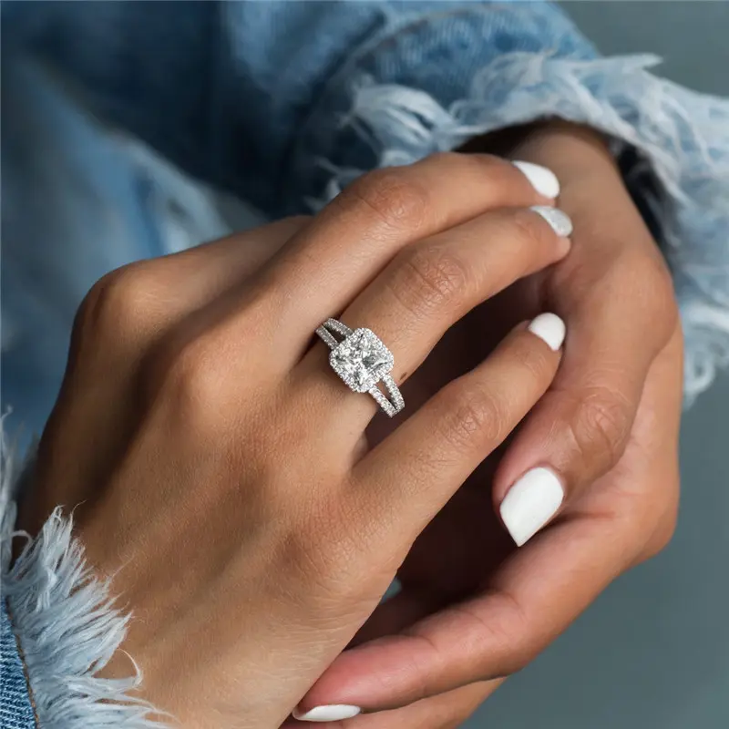 Huitan New Trendy Princess Cut Cubic Zirconia Finger Rings Women Wedding Accessories Fashion Contracted Design Ring Jewelry Gift