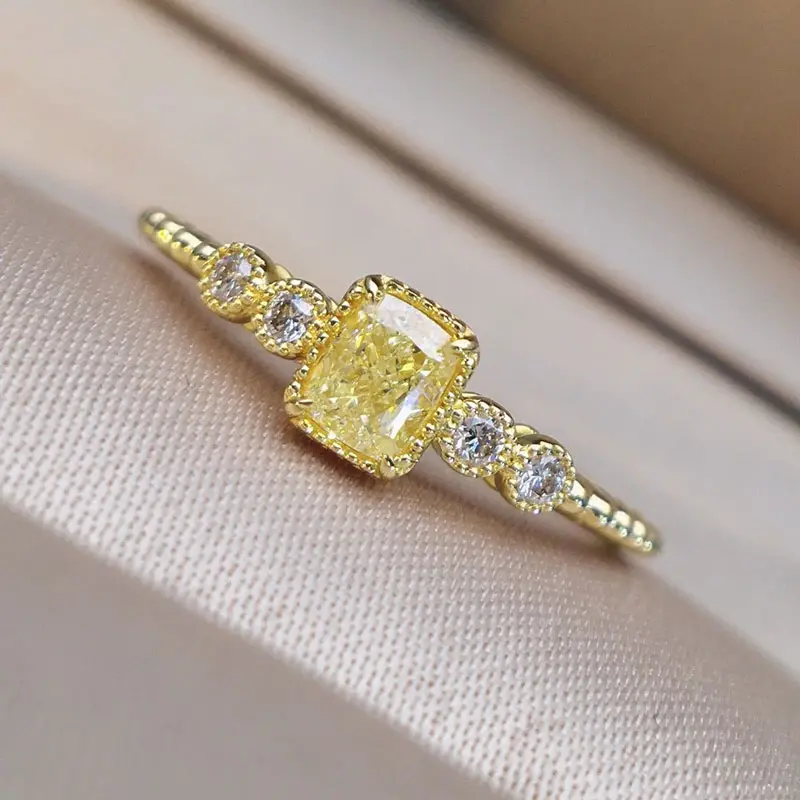 Huitan Elegant Yellow Cubic Zirconia Gold Color Rings for Women Fashion Wedding Band Accessories Temperament Lady Jewelry Party