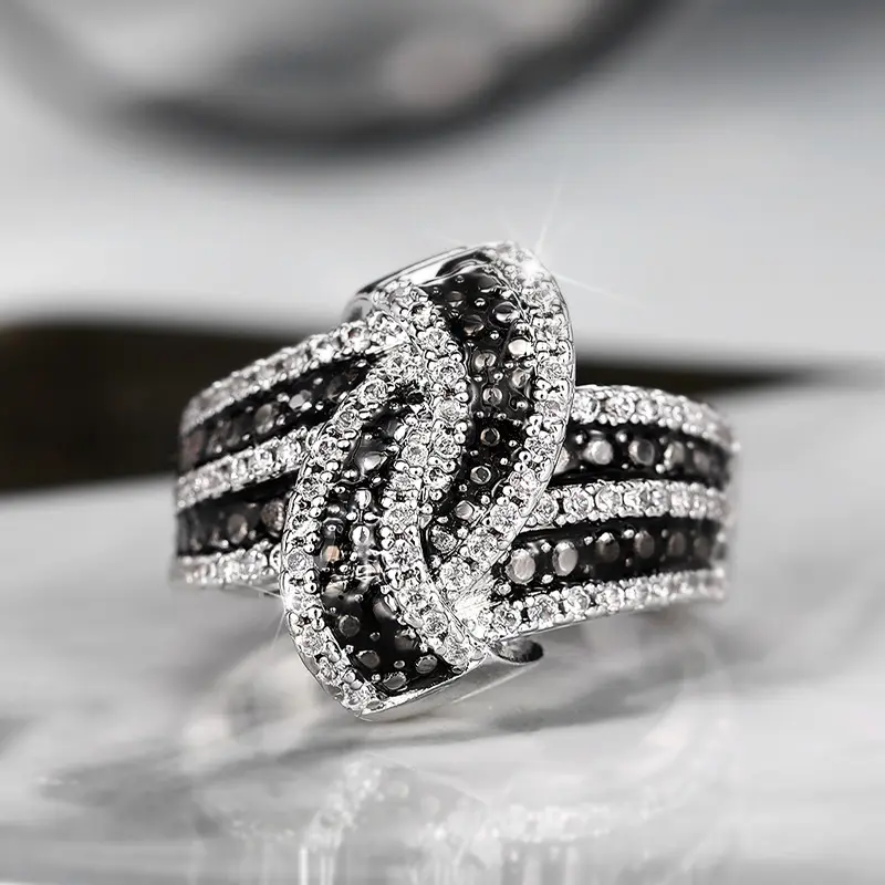Huitan Personality Black Enamel Knot Ring for Women New Modern Design Chic Female Finger Ring Party Bling CZ Statement Jewelry