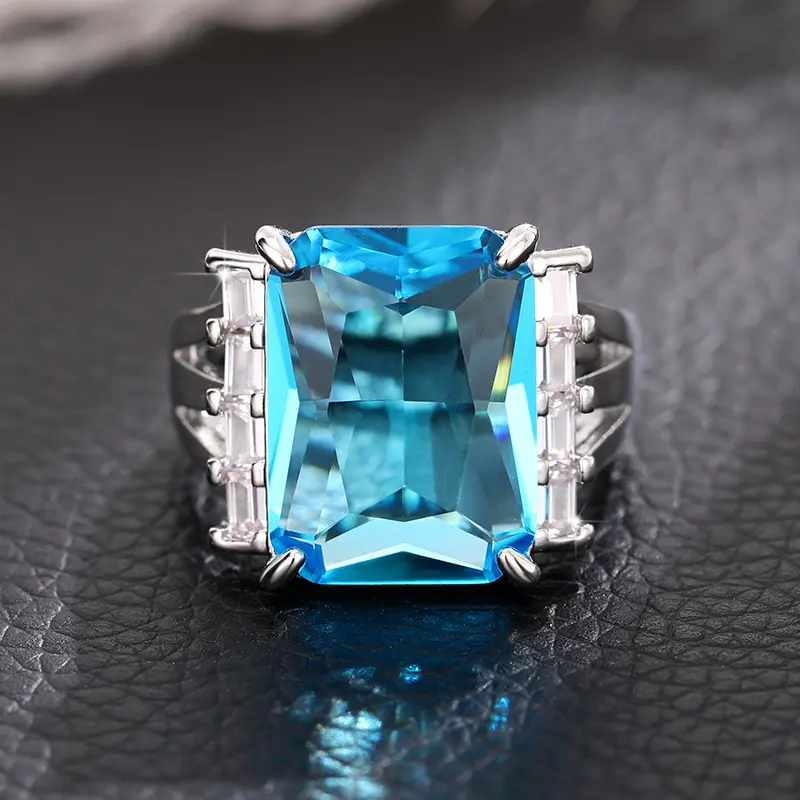 Huitan Hyperbole Cubic Zirconia Rings for Women Luxury Trendy New Wedding Bands Accessories Anniversary Party Wholesale Jewelry