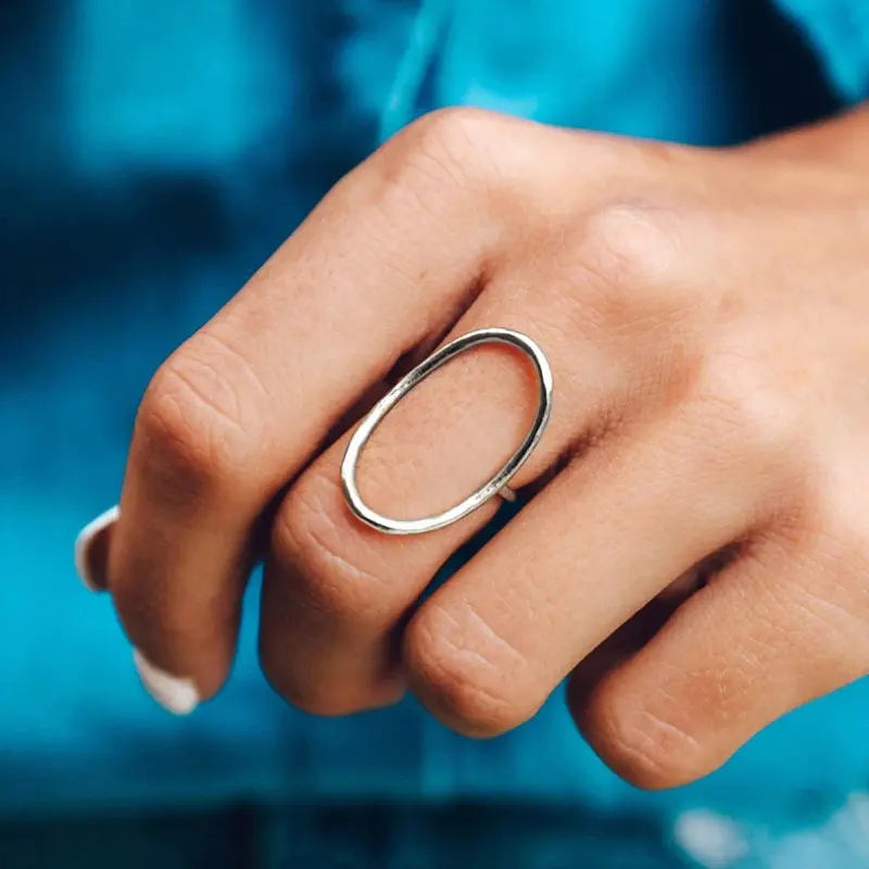 Huitan Geometric Hollow Oval Design Women's Rings Metallic Style Modern Fashion Female Accessories Daily Wear Statement Jewelry
