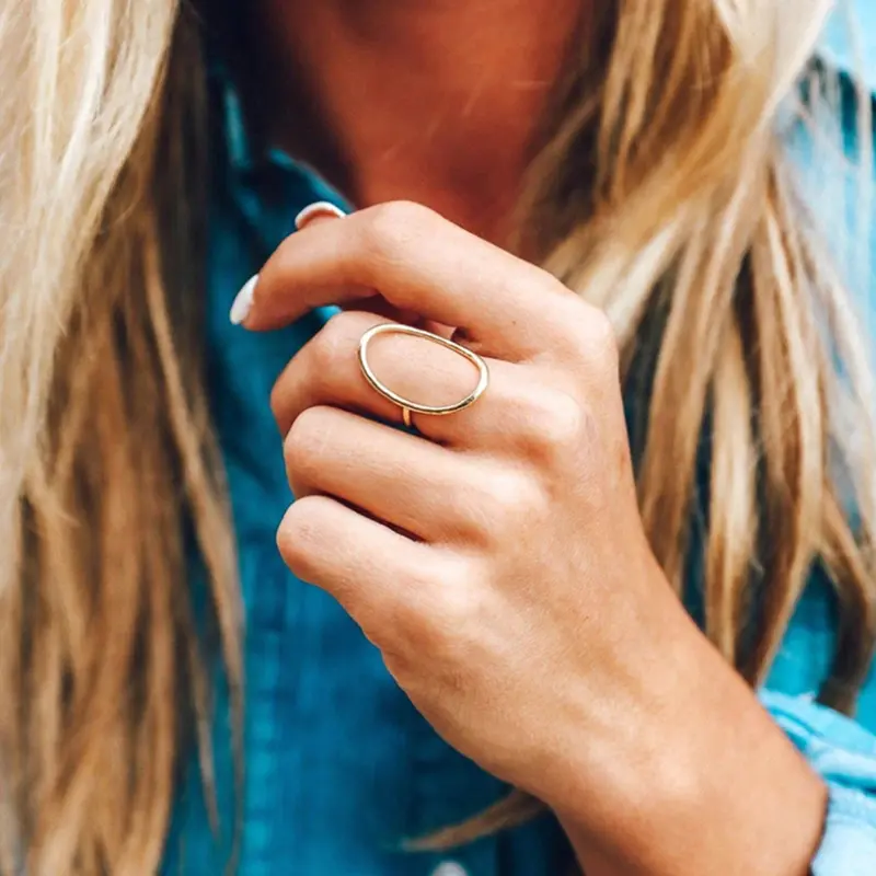 Huitan Geometric Hollow Oval Design Women's Rings Metallic Style Modern Fashion Female Accessories Daily Wear Statement Jewelry