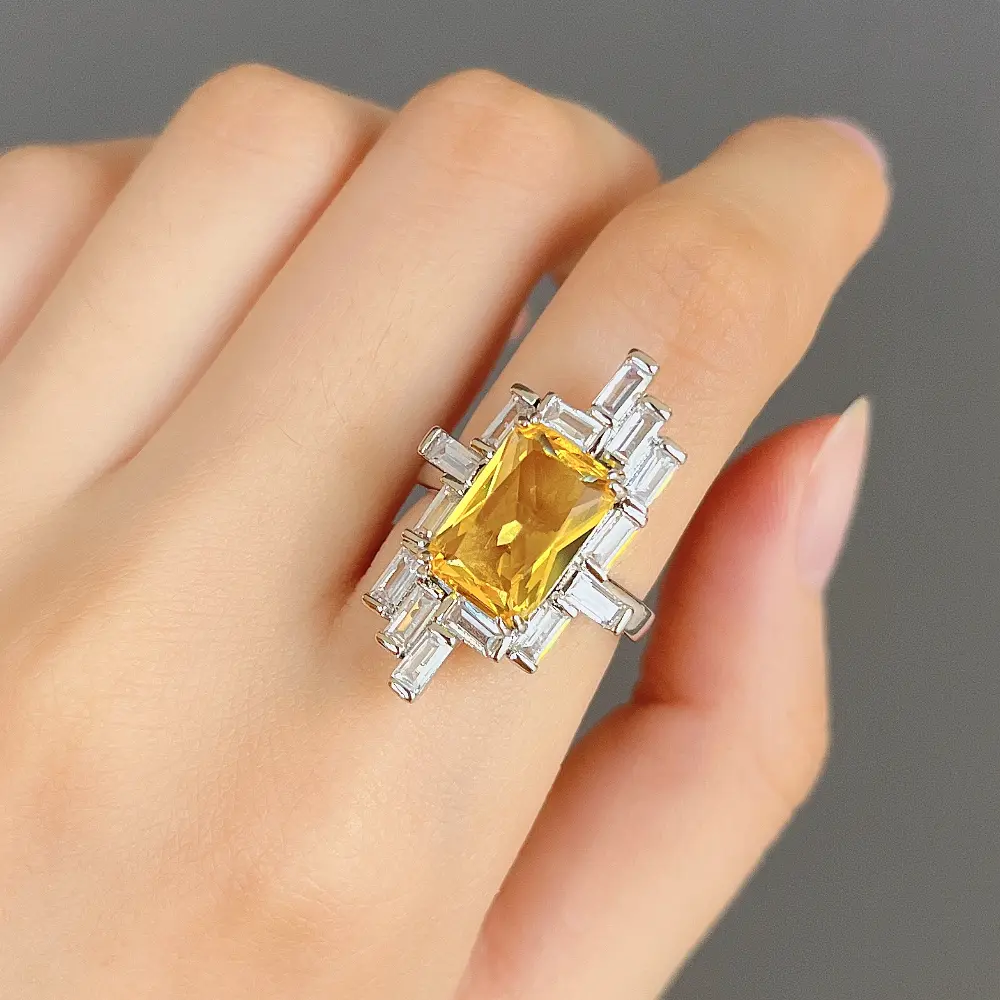 Huitan Geometric Yellow Cubic Zirconia Women's Rings Fashion Luxury Female Finger-ring for Party Anniversary Gift New Jewelry