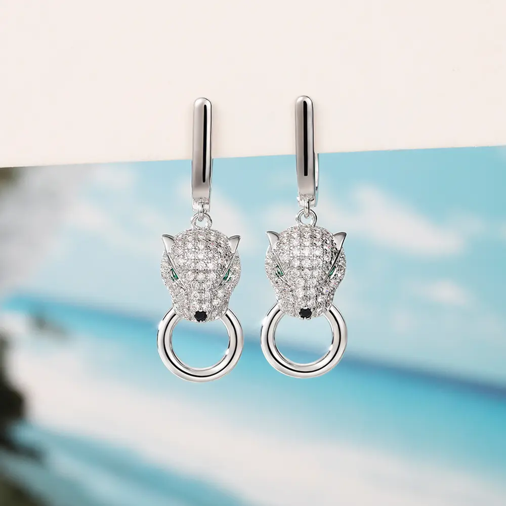 Huitan Hip Hop Green Eyes Leopard Earrings for Women Luxury Silver Color Full Paved CZ Personality Girl Accessories Rock Jewelry