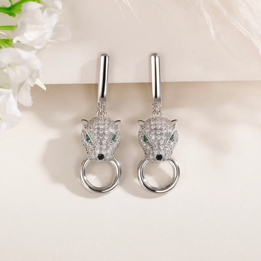 Huitan Hip Hop Green Eyes Leopard Earrings for Women Luxury Silver Color Full Paved CZ Personality Girl Accessories Rock Jewelry