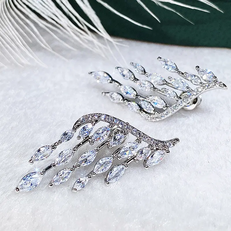 Huitan Fashion Angel Wings Earrings Women Engagement Wedding Luxury Accessories Aesthetic Earrings Female Gift Statement Jewelry