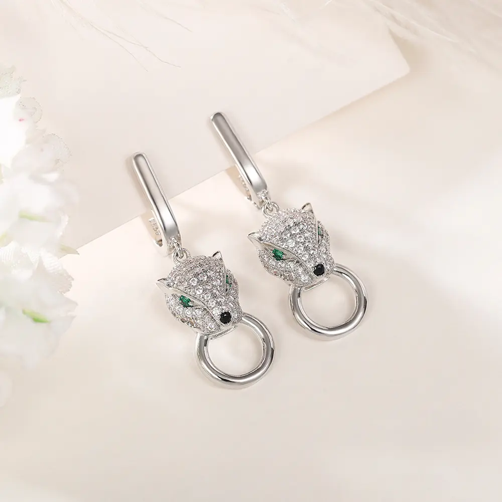 Huitan Hip Hop Green Eyes Leopard Earrings for Women Luxury Silver Color Full Paved CZ Personality Girl Accessories Rock Jewelry