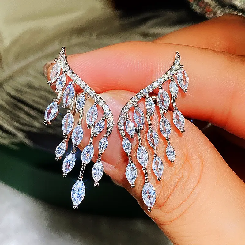 Huitan Fashion Angel Wings Earrings Women Engagement Wedding Luxury Accessories Aesthetic Earrings Female Gift Statement Jewelry