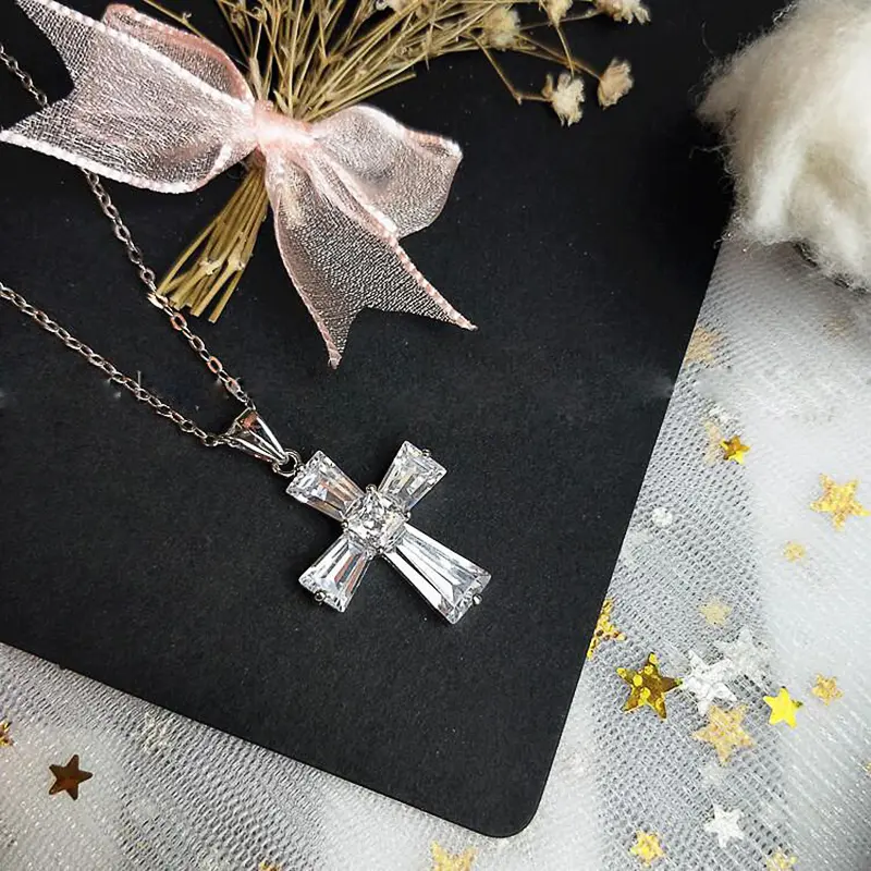 Huitan Simple Stylish Cross Pendant Necklaces for Women Square/Trapezoidal White CZ Luxury Bridal Wedding Jewelry 2021 Trends