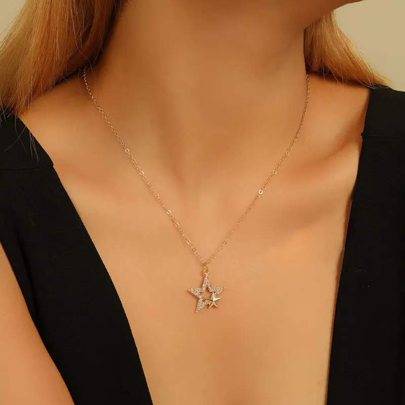 Korean Pentagram Pendant Necklace for Women Personalized Shiny Metal Crystal Clavicle Chain Sweater Chain Fashion Jewelry Gifts