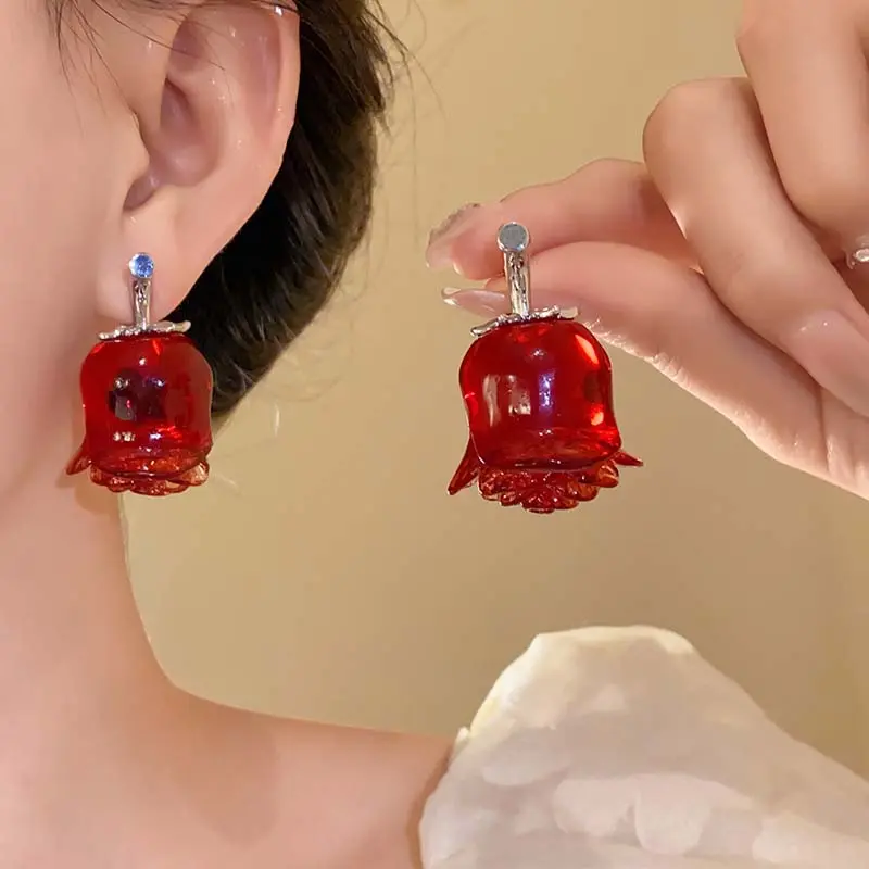 2025 New Fashion Red Resin Rose Stud Earrings For Women Exaggerated Metal Large Flower Temperament Earrings Jewelry Accessories