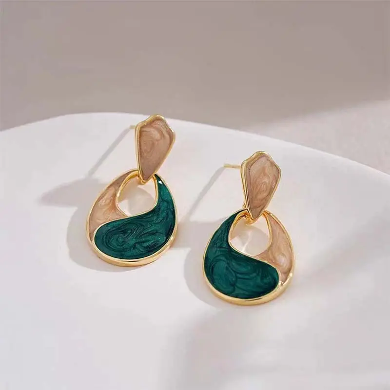 Vintage Blue Enamel Water-Drop Dangle Earrings for Women Elegant Geometric Hollow Drop Earring Wedding Party Jewelry Accessories