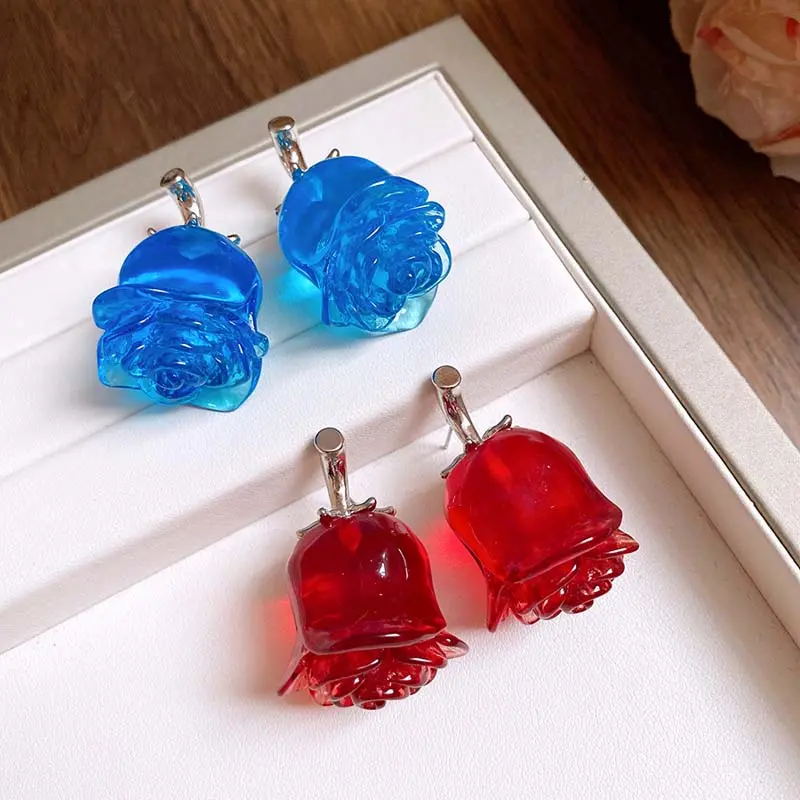2025 New Fashion Red Resin Rose Stud Earrings For Women Exaggerated Metal Large Flower Temperament Earrings Jewelry Accessories