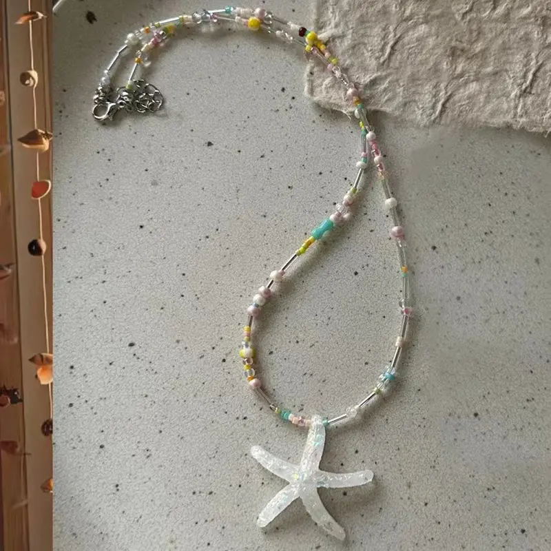 Y2K Colored Resin Starfish Pendant Necklace for Women Star Bead Adjustable Clavicle Chain Stacked Necklace Holiday Jewelry Gifts