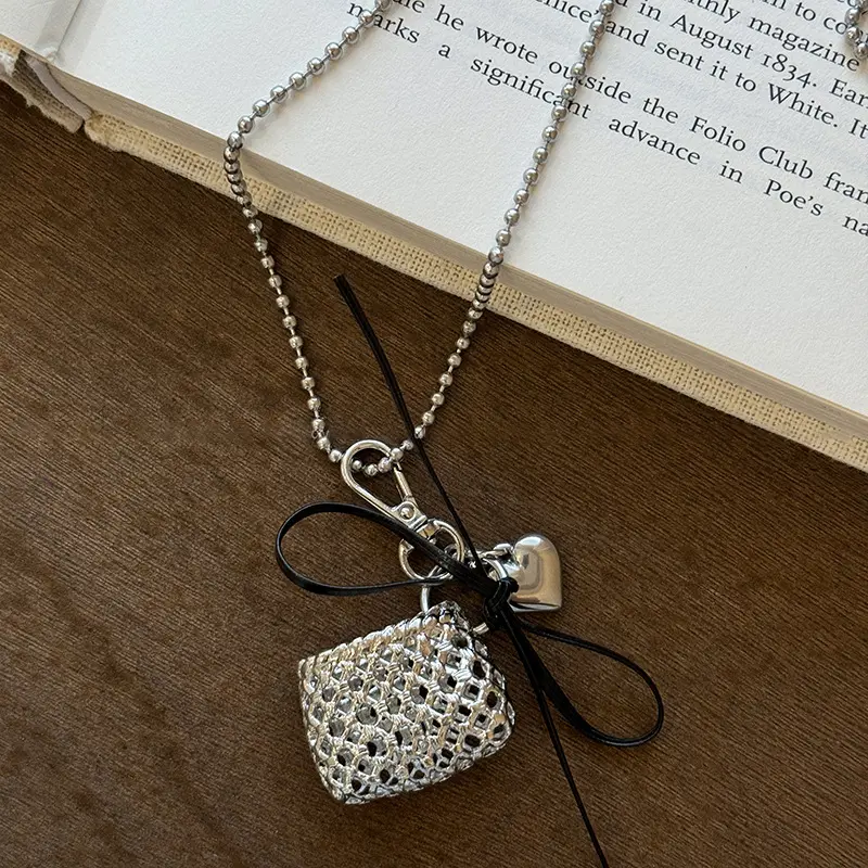 Fashion Metal Woven Bag Heart Bow Pendant Necklace For Women Simple Silver Color Long Adjustable Sweater Chain Aesthetic Jewelry