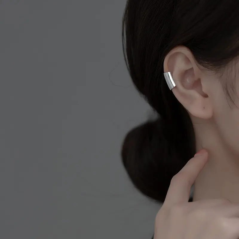 Simple Geometric Ear Hole Free Ear Bone Clip Earrings for Women Personalized Metal Ear Clip Earrings Fashion Jewelry Gifts 2025