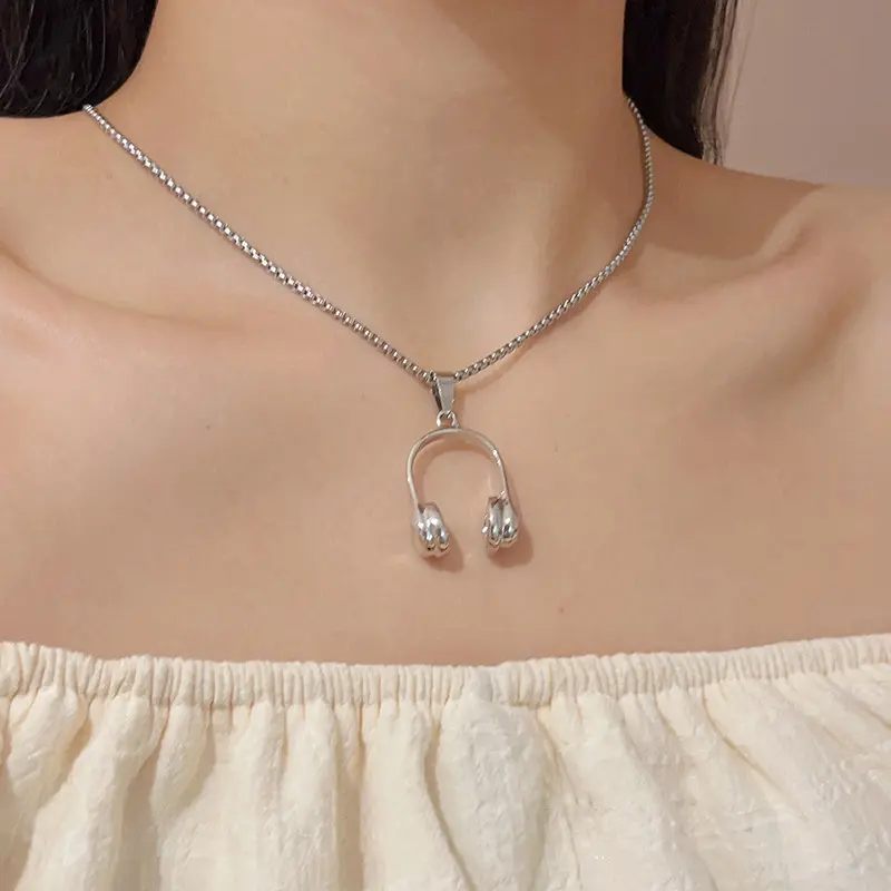 Minimalism Music Earphones Pendant Adjustable Necklace for Women Men Silver Color Earphones Clavicle Chain Sweater Chain Jewelry