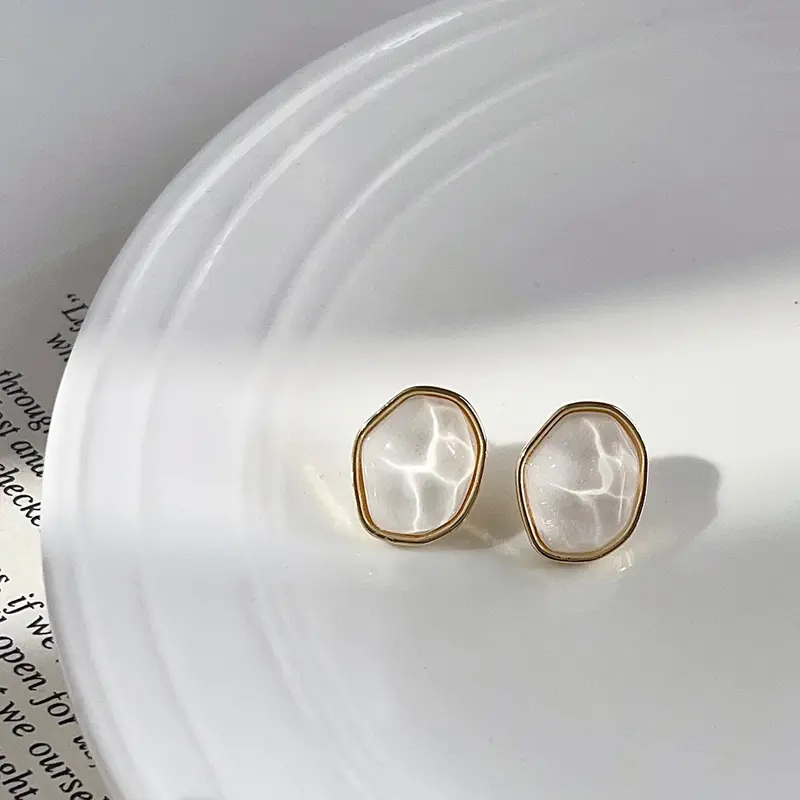 Korean Drip Oil White Geometric Stud Earrings for Women Temperament Irregular Metal Earrings Fashion Wedding Jewelry GIft 2025