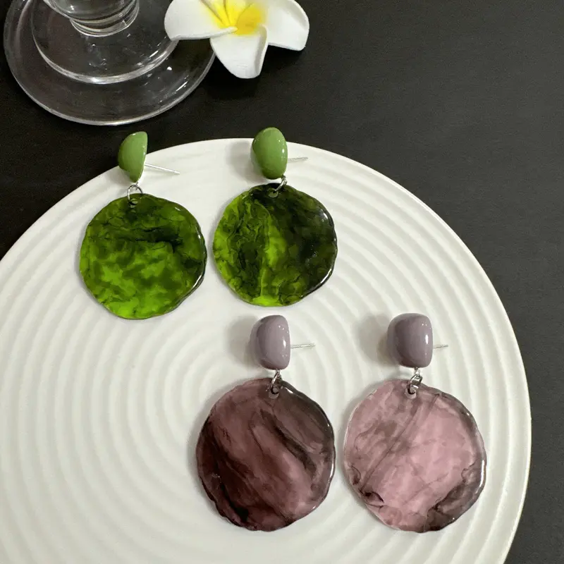 Vintage Green Irregular Circular Resin Pendant Earrings for Women Luxury Exaggerated Metal Drop Earrings Fashion Party Jewelry