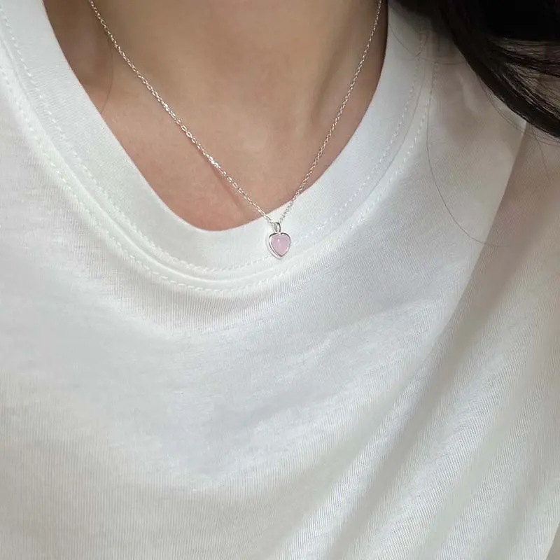 Korean Pink Opal Heart Pendant Necklace For Women Girls Simple Metal Heart-shaped Clavicle Chain Necklace Wedding Jewelry Gifts