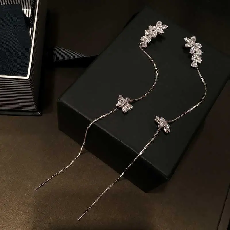 New Arrival Crystal Trendy Water Flower Tassel Earbone Clip Ins Earrings Long Line Pendientes Female Elegant Jewelry Girl Gifts