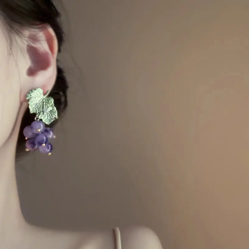 Elegant Purple Grape Crystal Bead Pendant Earrings for Women Minimalism Plant Stud Earrings Romantic Party Date Jewelry Gifts
