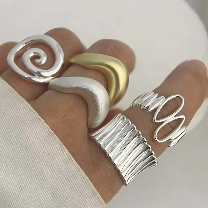 2025 New Fashion Silver Color Hollow Rings for Women Couple Minimalist Metal Round Line Handmade Ring Party Jewelry Gift