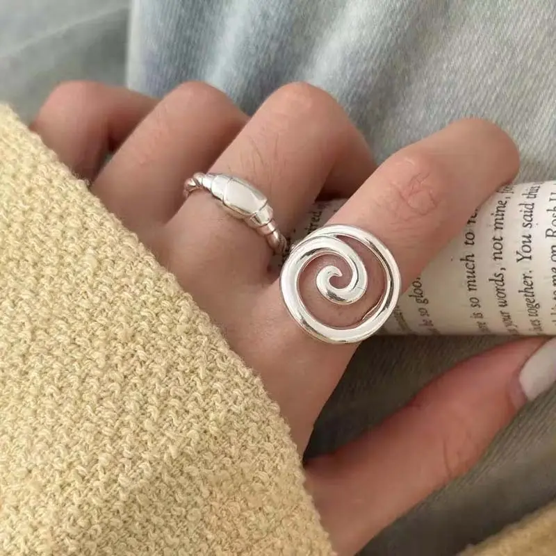 2025 New Fashion Silver Color Hollow Rings for Women Couple Minimalist Metal Round Line Handmade Ring Party Jewelry Gift