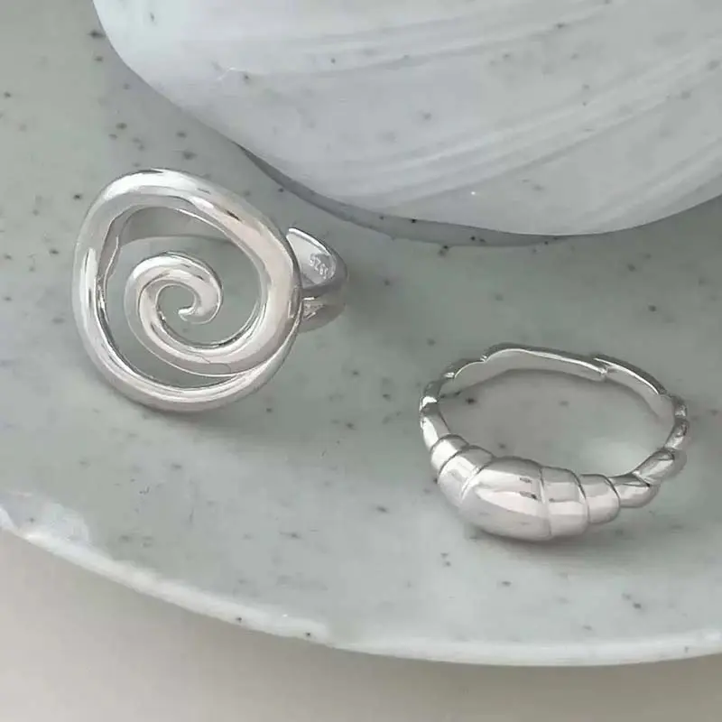 2025 New Fashion Silver Color Hollow Rings for Women Couple Minimalist Metal Round Line Handmade Ring Party Jewelry Gift