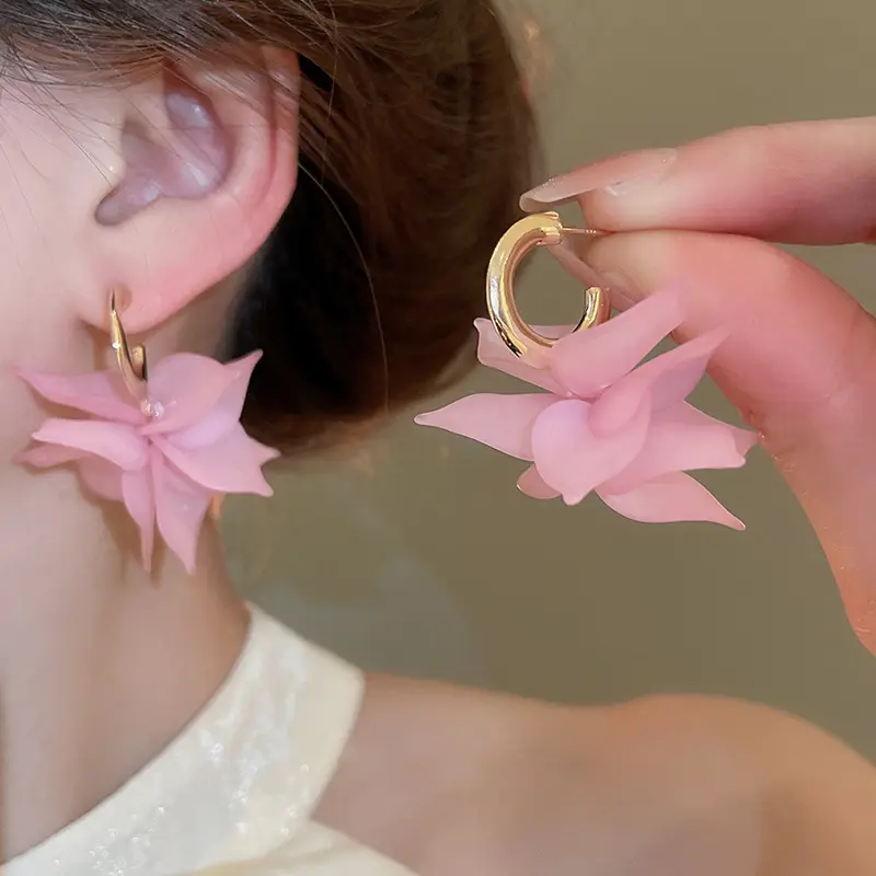 Korean Pink Acrylic Flower Pendant Earrings For Women Elegant Sweet C-Shaped Petal Earrings Party Jewelry Birthday Gifts