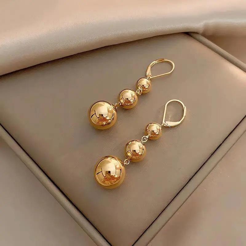 Punk Metal Round Bead Tassel Pendant Earrings for Women Fashion Gold Color Glossy Smooth Ball Earrings Jewelry Accessories