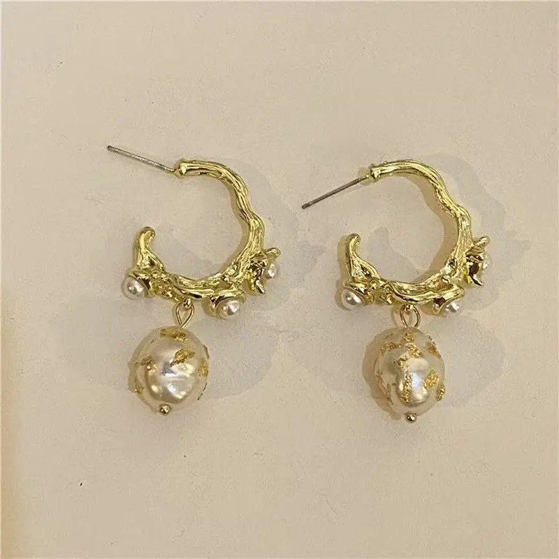Vintage White Imitation Pearl Water Droplet Pendant Earrings for Women Elegant Gold Color Large Circle Earrings Wedding Jewelry