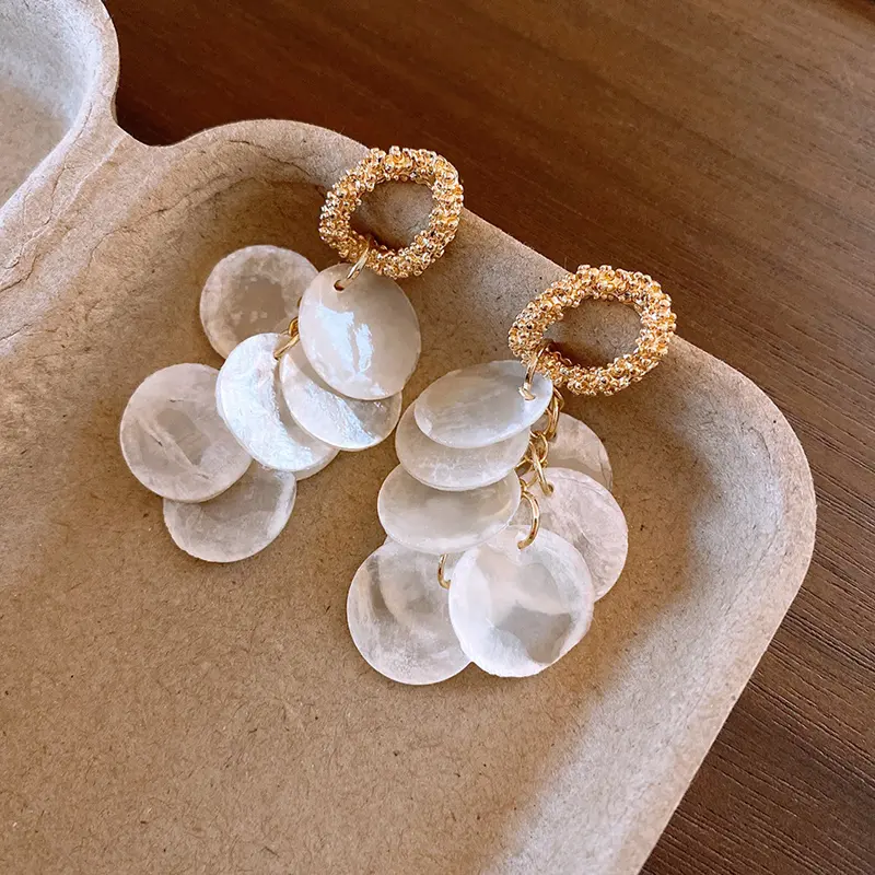 2025 New Fashion White Shell Tassel Pendant Earrings for Women Bohemian Gold Color Long Round Dangle Earrings Jewelry Beach