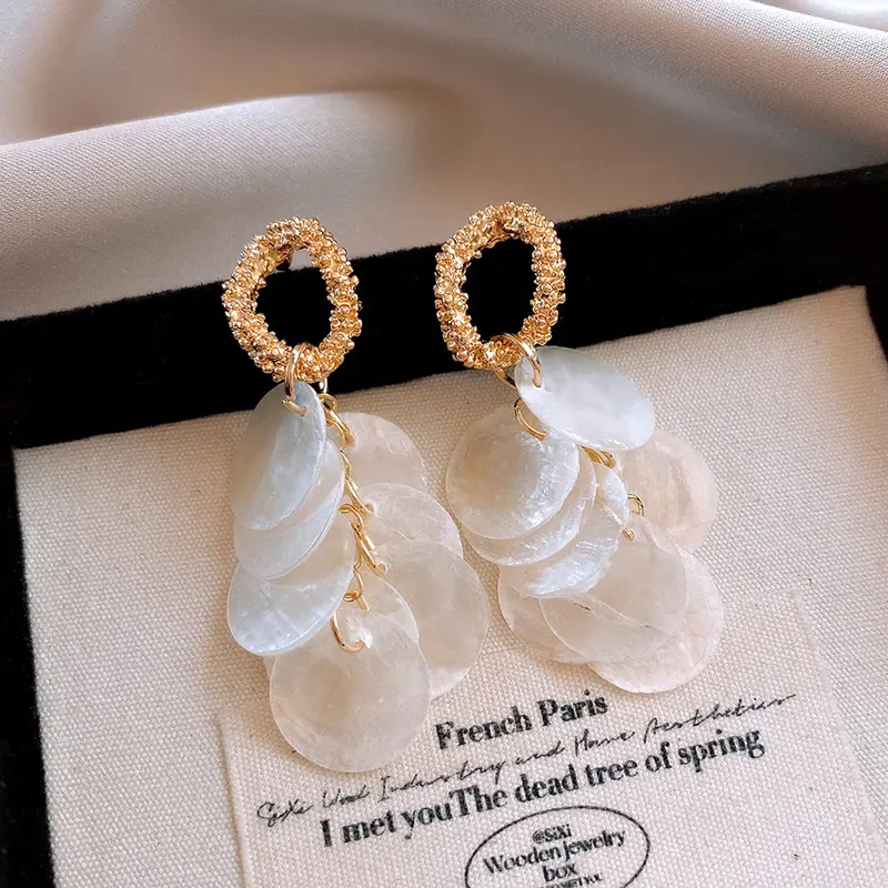 2025 New Fashion White Shell Tassel Pendant Earrings for Women Bohemian Gold Color Long Round Dangle Earrings Jewelry Beach