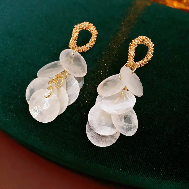 2025 New Fashion White Shell Tassel Pendant Earrings for Women Bohemian Gold Color Long Round Dangle Earrings Jewelry Beach