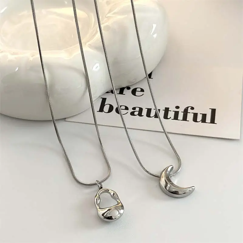 2025 New Trendy Silver Color Hollow Water Drop Pendant Necklace For Women Girl Simple Geometric Clavicle Chain Choker Jewelry