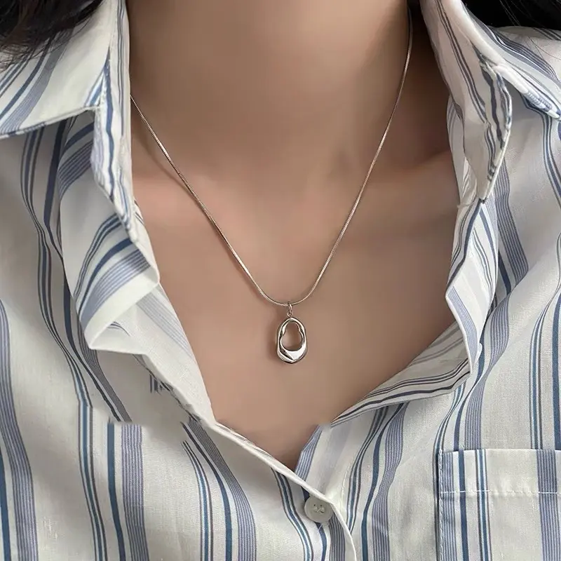2025 New Trendy Silver Color Hollow Water Drop Pendant Necklace For Women Girl Simple Geometric Clavicle Chain Choker Jewelry