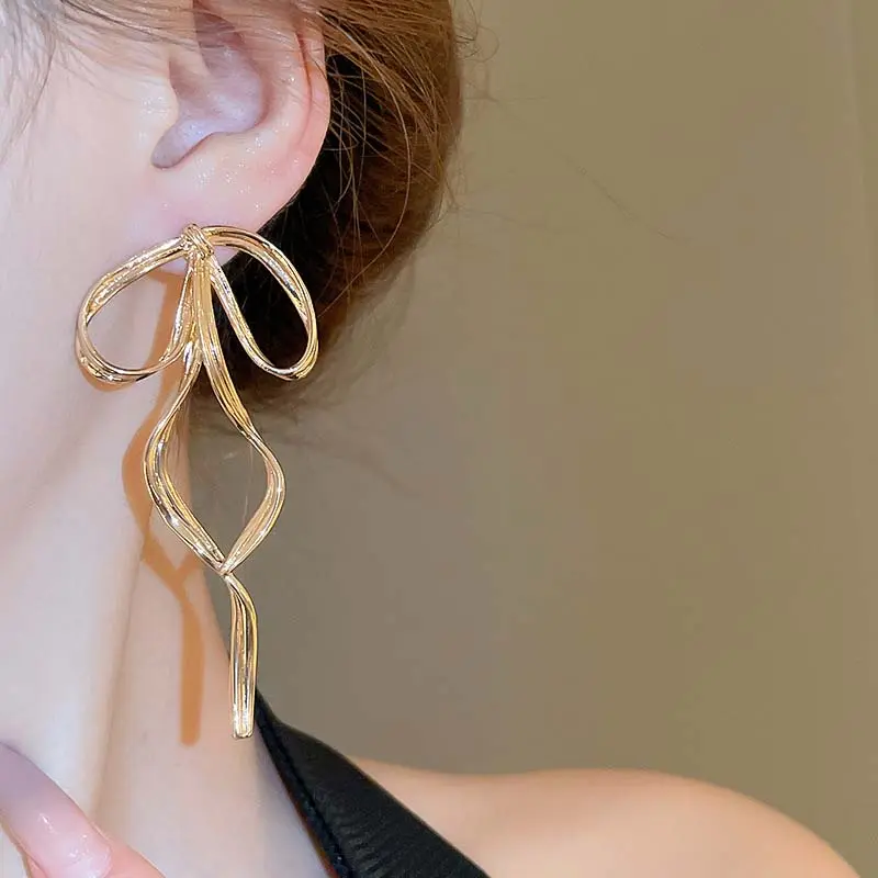 Exaggerated Metal Line Bowknot Drop Earrings For Women Korean Elegant Silver Color Big Long Bow Charm Earrings Jewelry Gifts