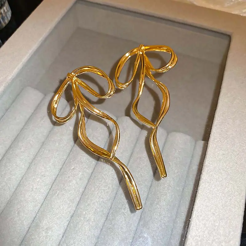 Exaggerated Metal Line Bowknot Drop Earrings For Women Korean Elegant Silver Color Big Long Bow Charm Earrings Jewelry Gifts