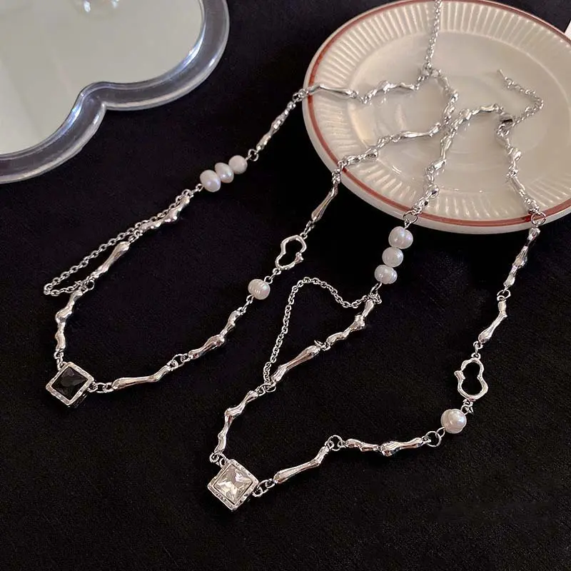 2024 Korean Y2K Baroque Pearl Black Zircon Necklace for Women Fashion Irregular Square Tassel Chain Pendant Necklace Jewelry