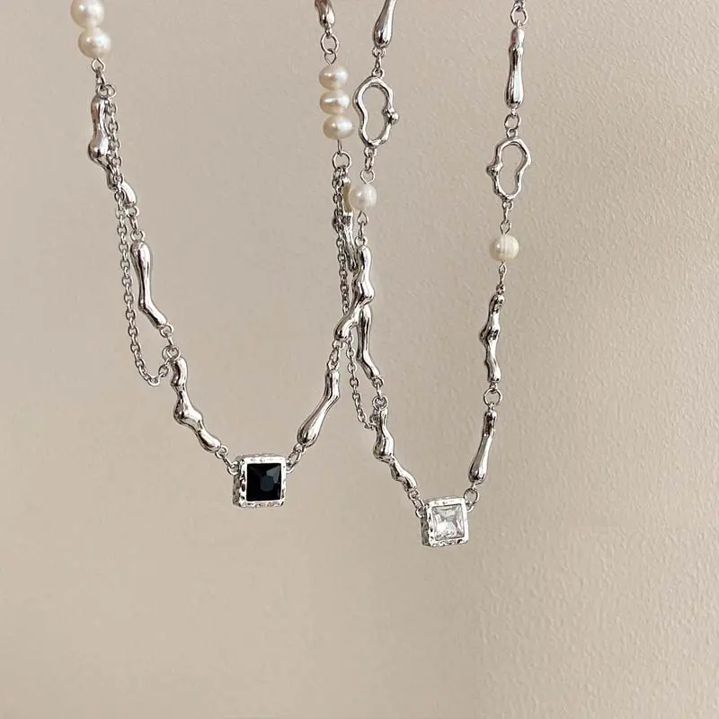 2024 Korean Y2K Baroque Pearl Black Zircon Necklace for Women Fashion Irregular Square Tassel Chain Pendant Necklace Jewelry