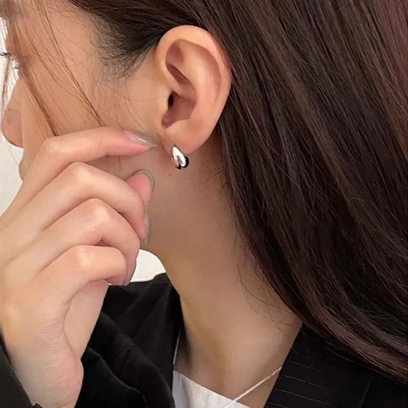 Fashion Silver Color Water Drop Earring for Women Minimalist Metal Small Glossy Beans Personality Earrings Jewelry Gifts