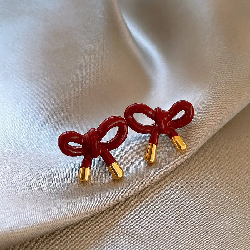 Retro Red Bowknot Stud Earrings for Women 2024 New Exquisite Enamel Metal Bow Temperament Earrings Wedding Aesthetics Jewelry