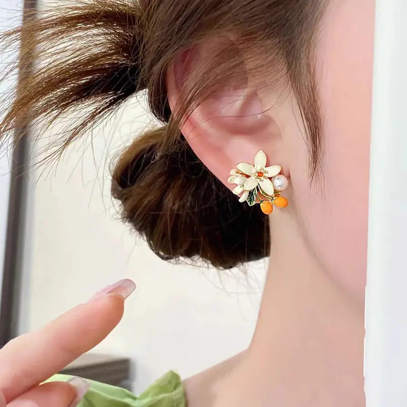 2025 New Trendy Enamel Kumquat Flower Stud Earrings for Women Sweet Imitation Pearl Flower Stud Earrings Fashion Date Jewelry