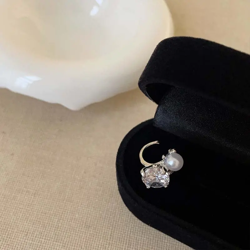 1Pcs Shiny Imitation Pearl Zircon Ear Clip For Women Punk Metal C-shaped Geometric No Piercing Ear Cuff Y2K Jewelry Gift