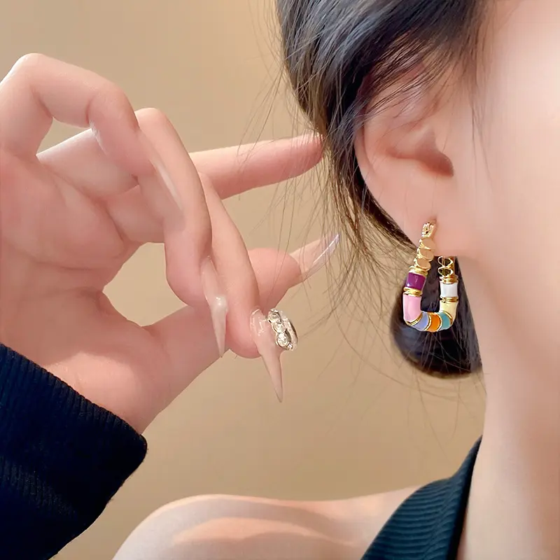 2024 New Arrival Colorful Enamel Drip Oil Square Hoop Earrings For Women Elegant Metal Heart Shaped Geometric Earrings Jewelry