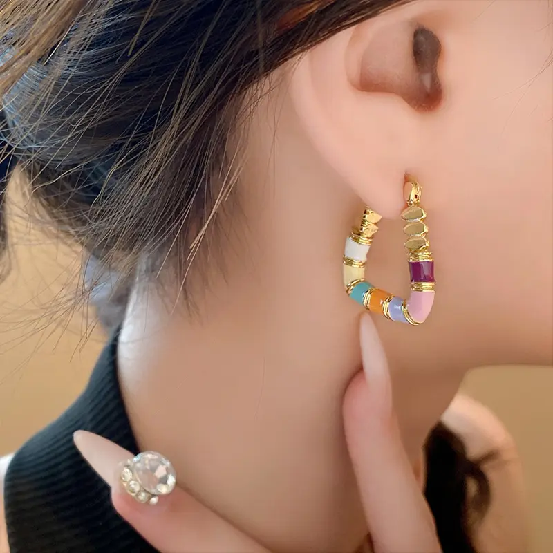 2024 New Arrival Colorful Enamel Drip Oil Square Hoop Earrings For Women Elegant Metal Heart Shaped Geometric Earrings Jewelry